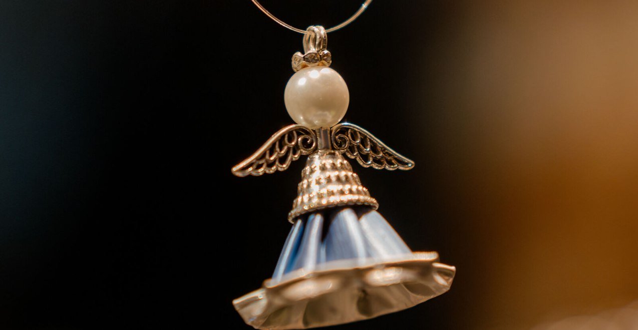 Dekoengel auf dem Adventsmarkt Winhöring, © Inn-Salzach Tourismus Dekoengel auf dem Adventsmarkt Winhöring, © Inn-Salzach Tourismus