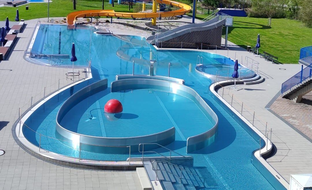 Anlage des Freibads Burgkirchen a. d. Alz, © Gemeinde Burgkirchen a. d. Alz Anlage des Freibads Burgkirchen a. d. Alz, © Gemeinde Burgkirchen a. d. Alz