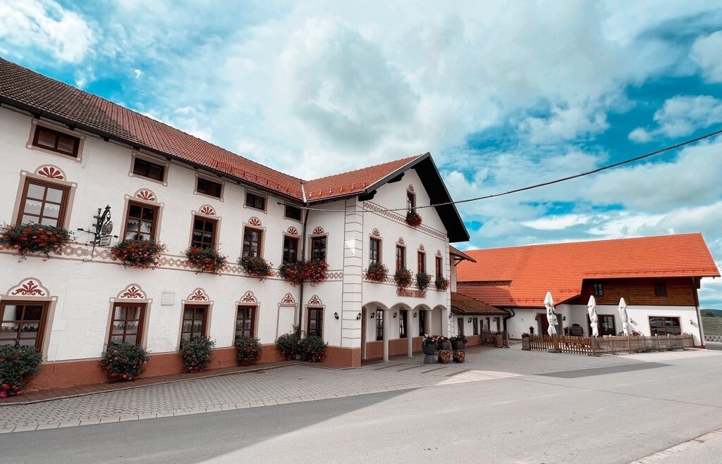 Gasthaus Stoiber Buchbach Außenansicht, © Gasthaus Stoiber Gasthaus Stoiber Buchbach Außenansicht, © Gasthaus Stoiber