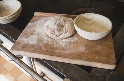 Brotteig beim Brotbacken bei Familie Maier in Gallenbach, © Inn-Salzach Tourismus Brotteig beim Brotbacken bei Familie Maier in Gallenbach, © Inn-Salzach Tourismus