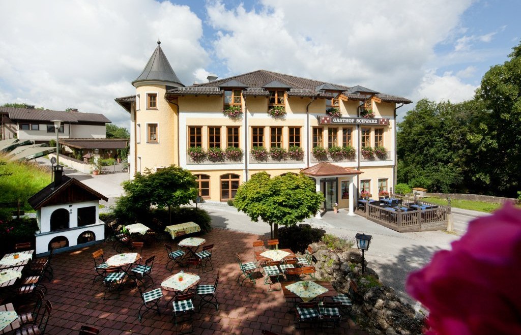 Gasthof Schwarz mit Biergarten, © Gasthof Schwarz Gasthof Schwarz mit Biergarten, © Gasthof Schwarz