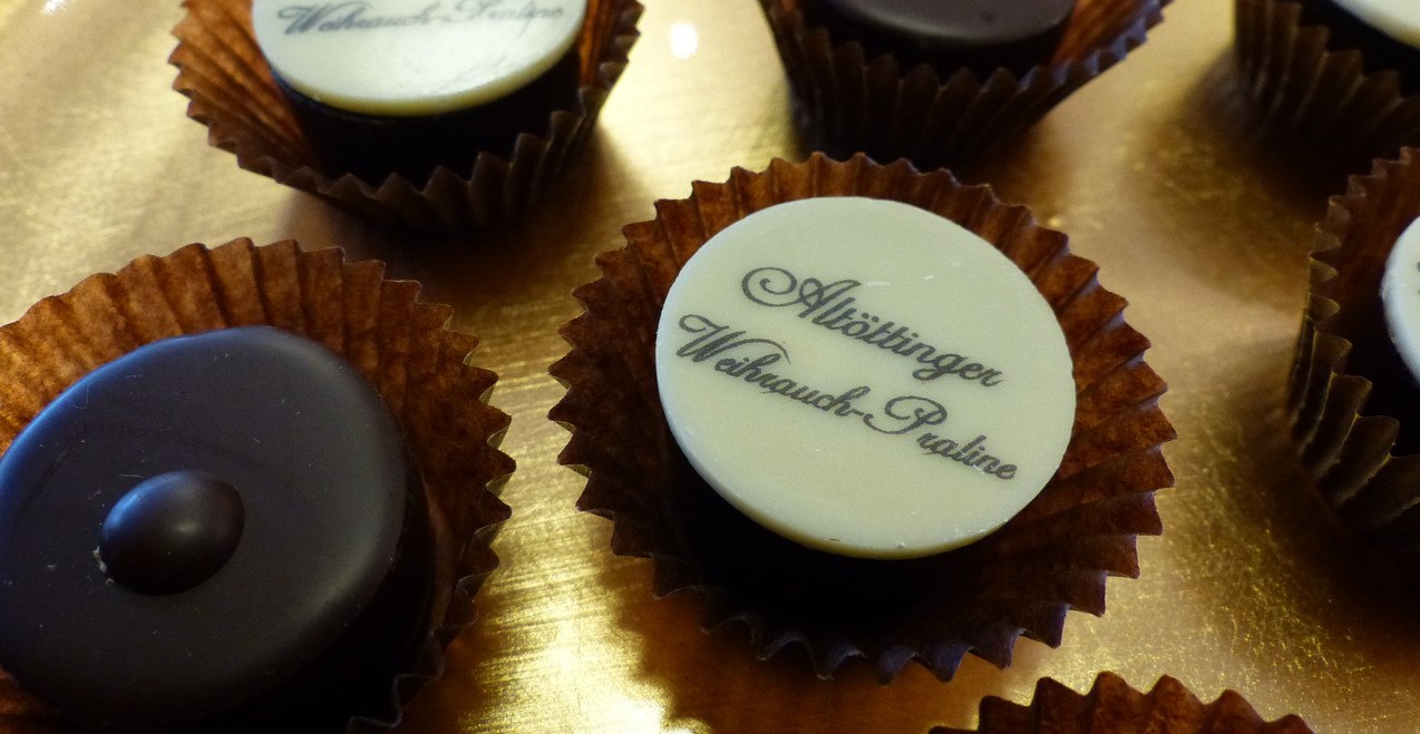 Altöttinger Weihrauchpraline, © Wallfahrts- und Tourismusbüro Altötting Altöttinger Weihrauchpraline, © Wallfahrts- und Tourismusbüro Altötting