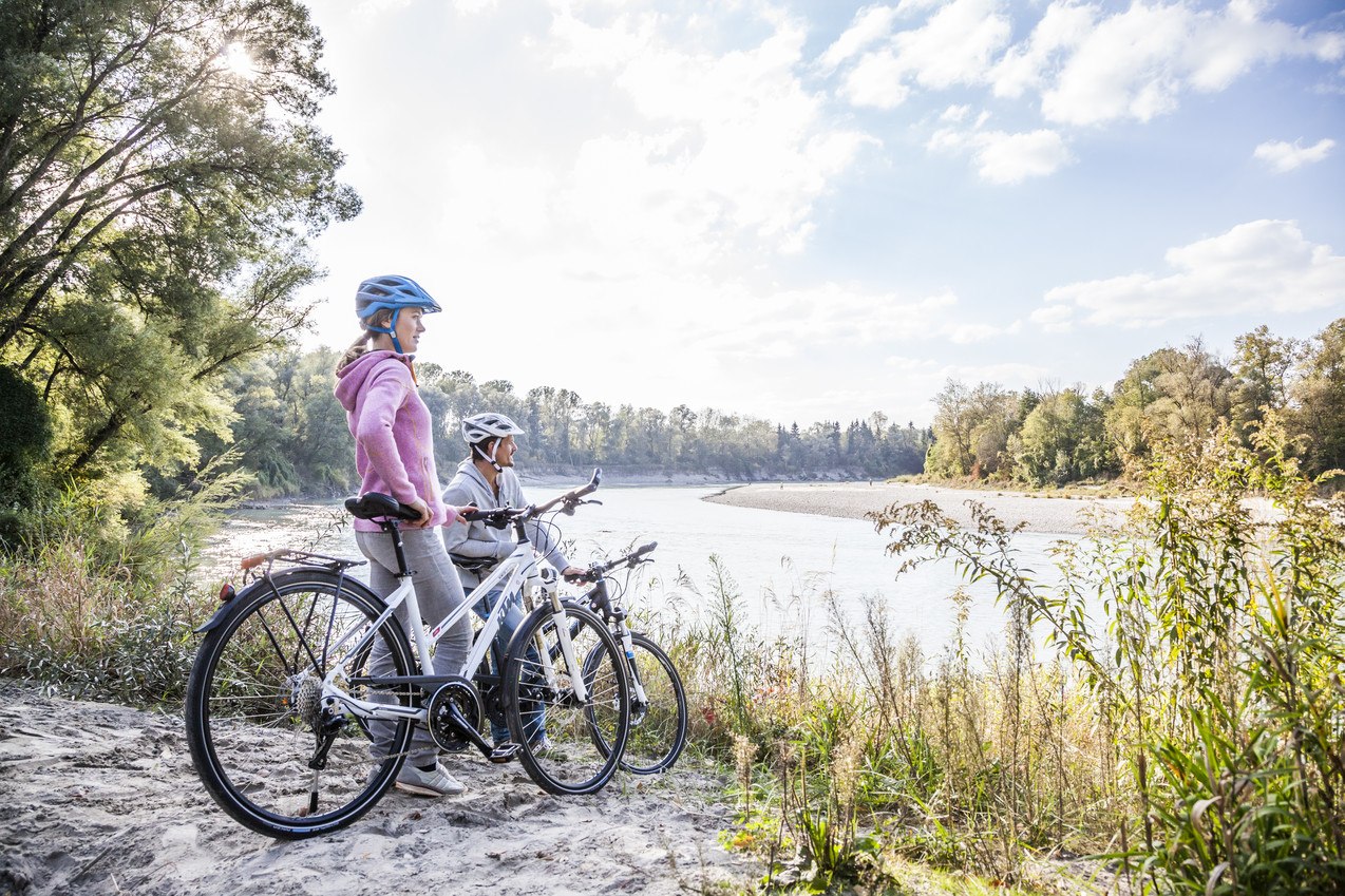 Radfahrer am Inn in der Nähe von Mühldorf, © Inn-Salzach Tourismus