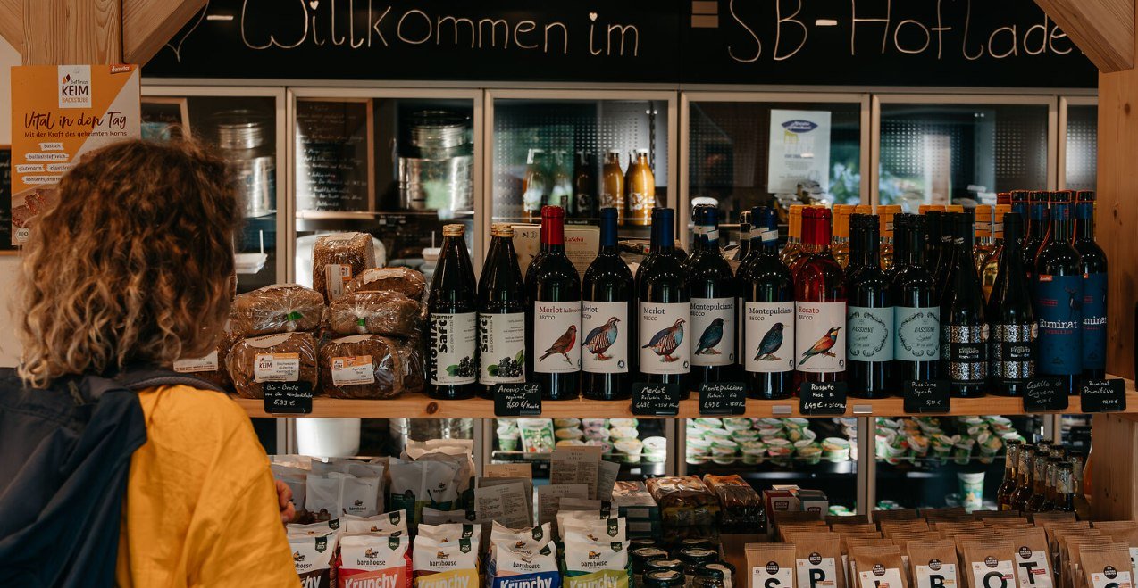 Selbstbedienungs-Hofladen der Alztaler Hofmolkerei, © Inn-Salzach Tourismus Selbstbedienungs-Hofladen der Alztaler Hofmolkerei, © Inn-Salzach Tourismus