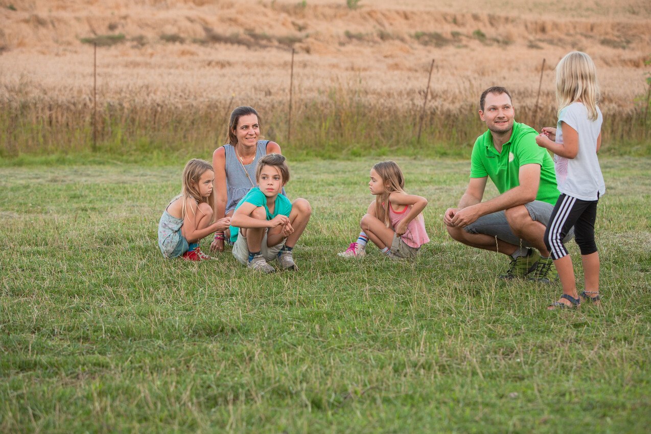 Kinder entdecken die Natur, © Inn-Salzach Tourismus Kinder entdecken die Natur, © Inn-Salzach Tourismus