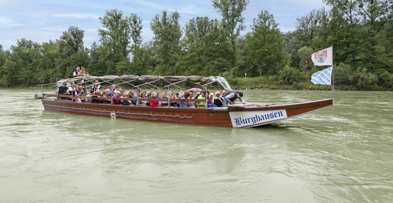 Musikplättenfahrt auf der Salzach, © Burghauser Touristik Musikplättenfahrt auf der Salzach, © Burghauser Touristik