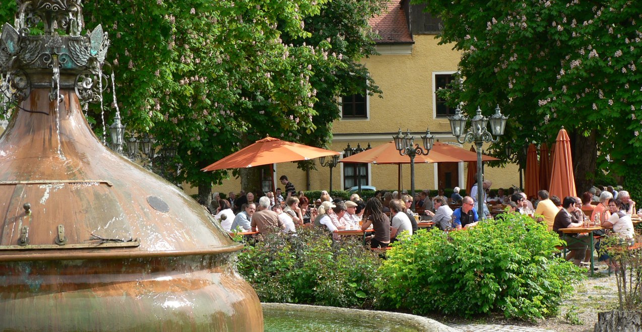 Klostergasthof Raitenhaslach Biergarten Klostergasthof Raitenhaslach Biergarten
