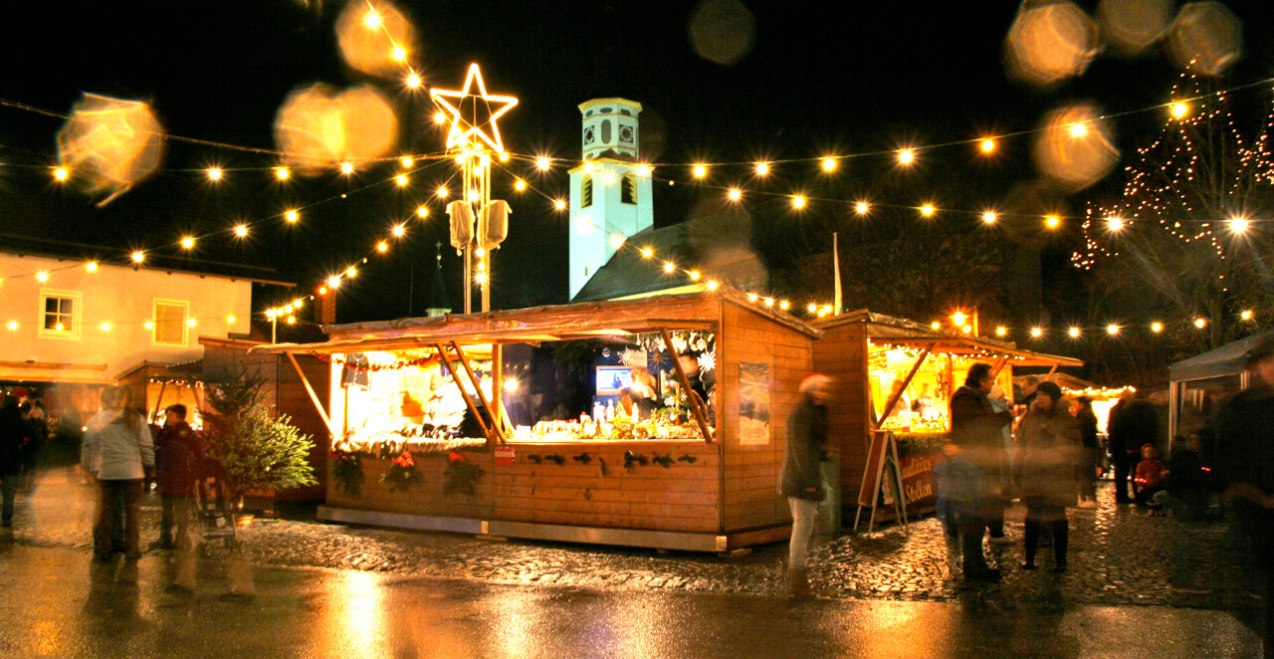 Adventsmarkt Ampfing, © Matthias Ettinger Adventsmarkt Ampfing, © Matthias Ettinger