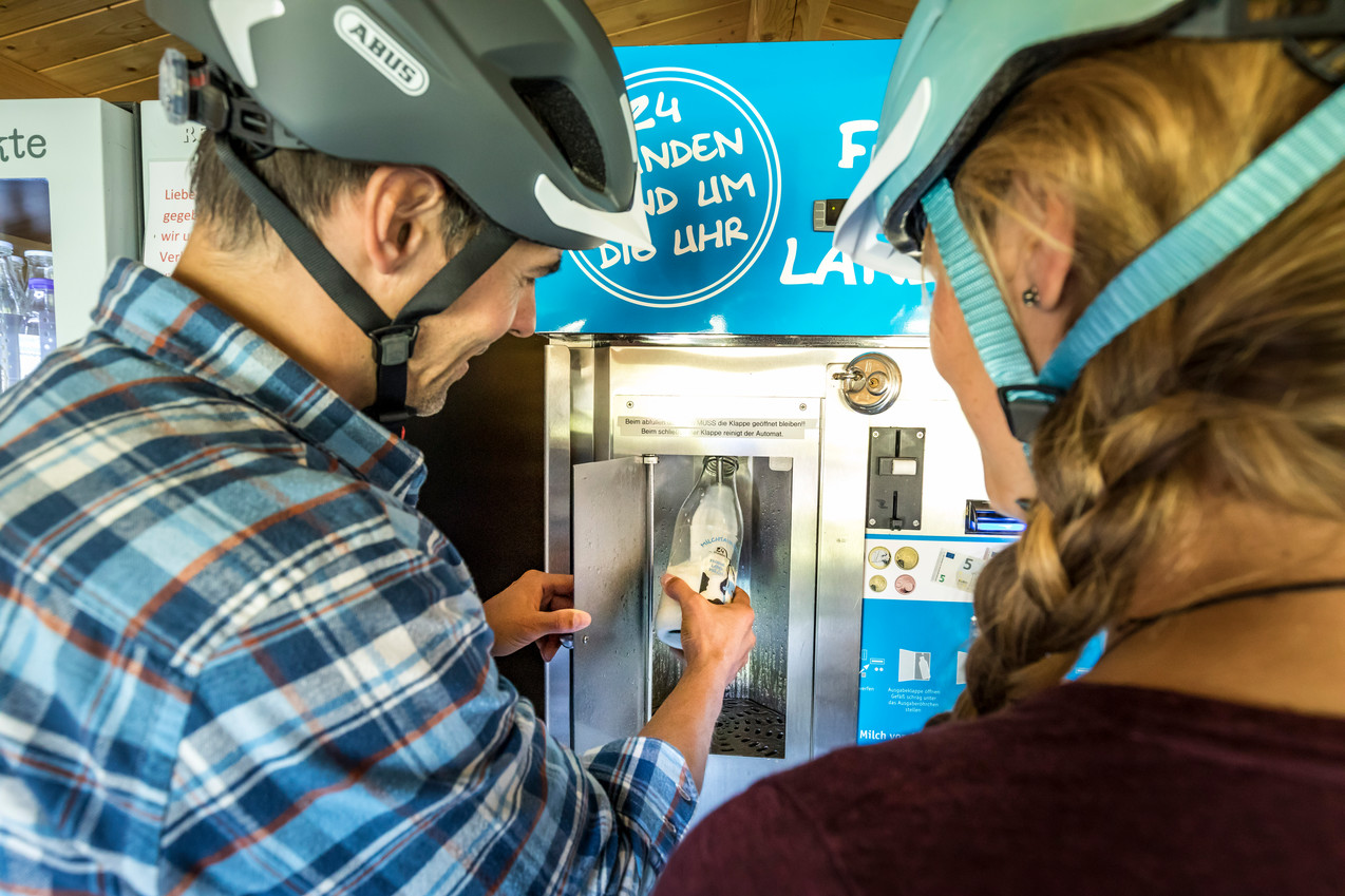 Altötting: Hagers Milchautomat und 24 h SB-Kühlschrank ...