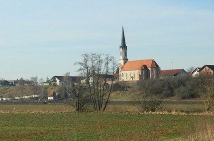 Kirche in Taufkirchen Landkreis Mühldorf a. Inn, © VG Kraiburg a. Inn