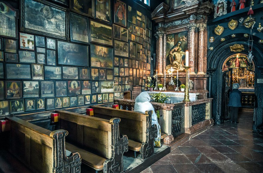 Gnadenkapelle Alt&ouml;tting mit Blick auf die Schwarze Madonna, &copy; Inn-Salzach Tourismus