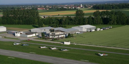 Luftbild des Flugplatzes M&uuml;hldorf, &copy; Heiner Heine