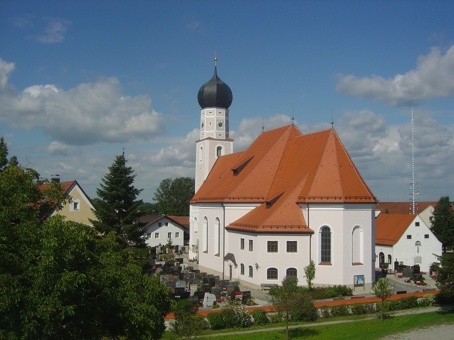 Kirche in Obertaufkirchen Landkreis Altötting, © Gemeinde Obertaufkirchen