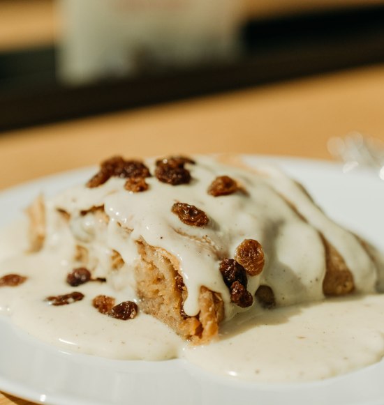 Apfelstrudel mit Vanilleso&szlig;e und Rosinen, &copy; Inn-Salzach Tourismus