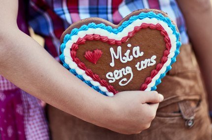 Lebkuchenherz von der Neu&ouml;ttinger Marktdult, &copy; Irmi Mayer