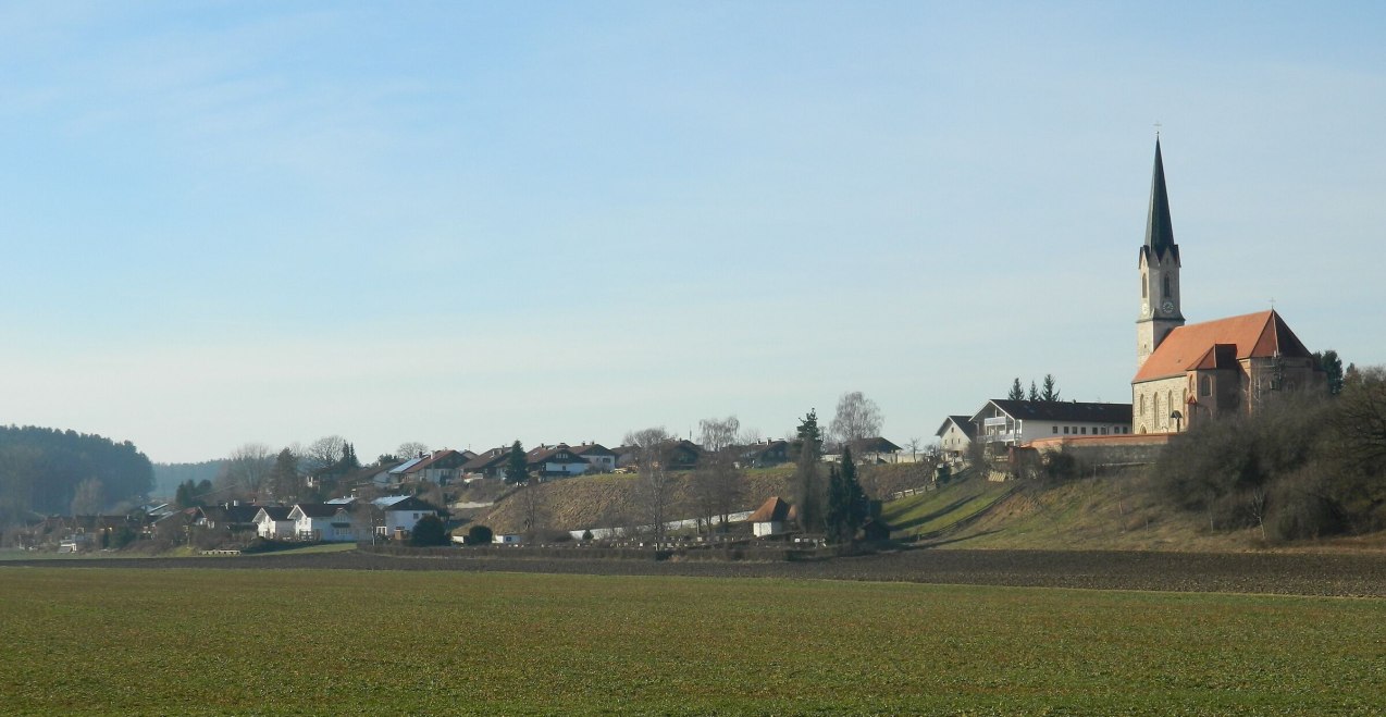 Kirche in Taufkirchen Landkreis Mühldorf a. Inn, © VG Kraiburg a. Inn