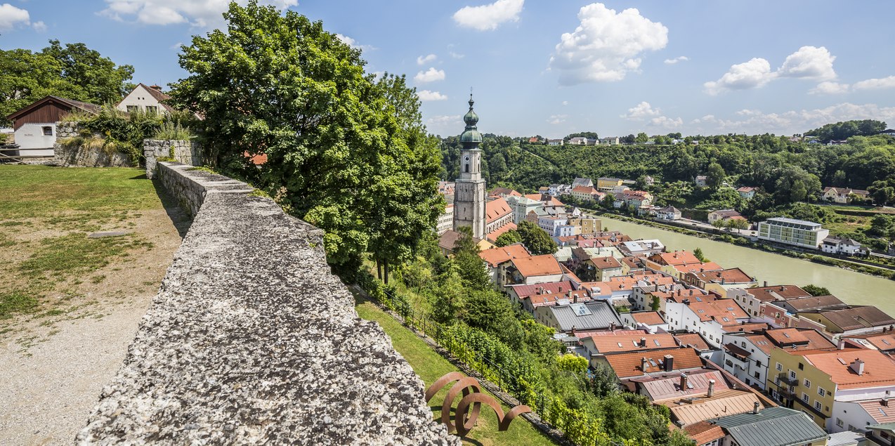 Burghausen Blick von der Burg in die Altstadt Burghausen, &copy; Inn-Salzach Tourismus