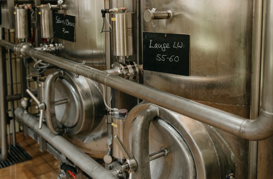 Tanks in einer Brauerei, &copy; Inn-Salzach Tourismus