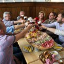 Brotzeit bei der Bier-Wallfahrt, © Inn-Salzach Tourismus