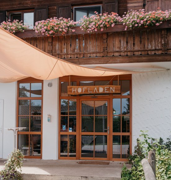 Eingang zum Hofladen des Biohofs Eisgruber, &copy; Inn-Salzach Tourismus