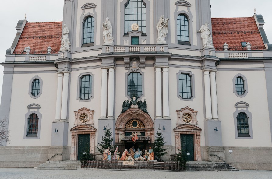 Krippe vor der Basilika St. Anna Alt&ouml;tting, &copy; Inn-Salzach Tourismus