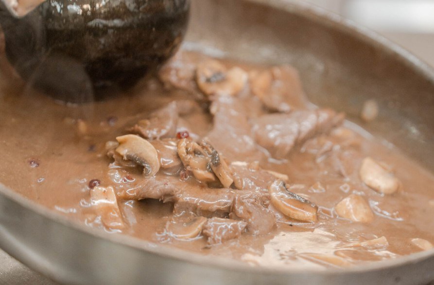 Hirschgeschnetzeltes aus der Pfanne, &copy; Inn-Salzach Tourismus