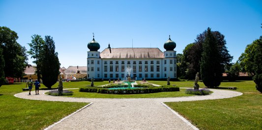 Schloss Tüßling mit Gartenanlage, © David-Pierce Brill