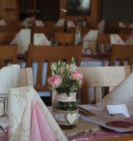 Gasthaus-Pension Willis-Sengm&uuml;ller Tischdeko