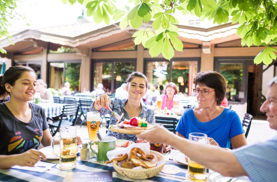 Br&auml;u im Moos Biergarten, &copy; Inn-Salzach Tourismus
