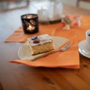 Kuchen und Kaffee in der Niedergerner Alpaka Ranch, © Inn-Salzach Tourismus