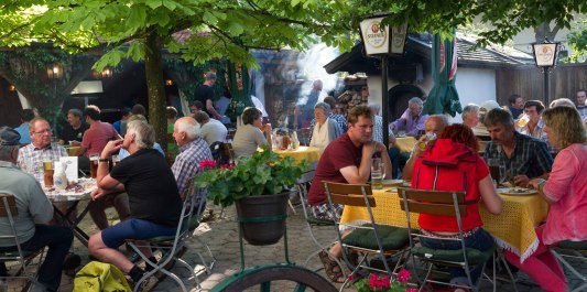 Biergarten Gasthaus Mayrhofer, &copy; Gasthaus Mayerhofer