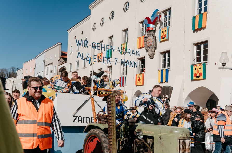Faschingszug M&uuml;hldorf, &copy; Inn-Salzach Tourismus