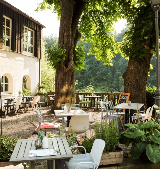 Altstadtcaf&eacute;_Gastgarten_2, &copy; Bella Rink