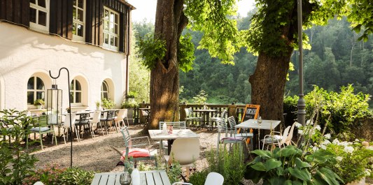 Altstadtcaf&eacute;_Gastgarten_2, &copy; Bella Rink