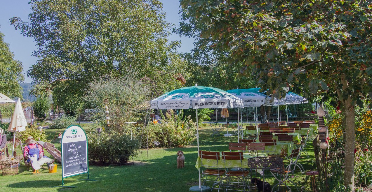 Moyer Hof Biergarten, &copy; Moyer Hof