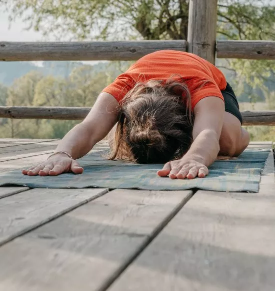 Kindeshaltung Yoga, © Inn-Salzach Tourismus