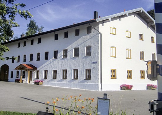 Tafernwirtschaft H&ouml;resham Burgkirchen_Au&szlig;enansicht