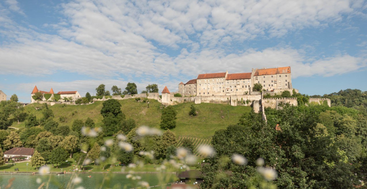 Blick auf die längste Burg der Welt in Burghausen, © Inn-Salzach Tourismus