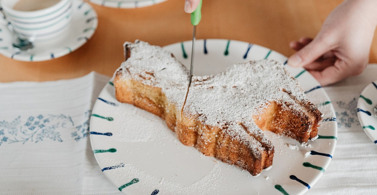 Ostergeb&auml;ck anschneiden, &copy; Inn-Salzach Tourismus