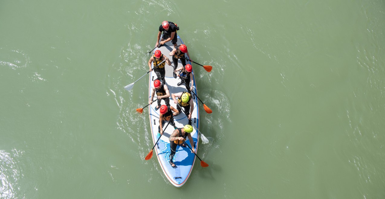 Flusstour auf dem Big SUP mit 8 Personen, &copy; Inn-Salzach Tourismus