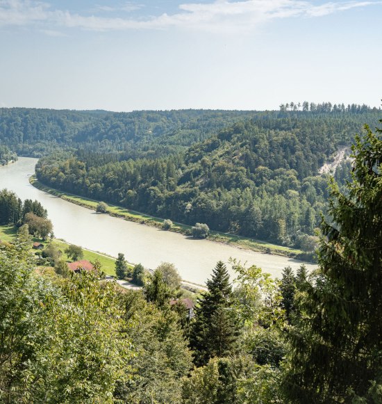 Panoramablick &uuml;ber die Salzach, &copy; Inn-Salzach Tourismus/Saskia Niedermeier