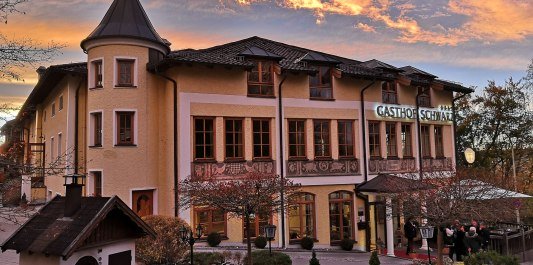 Au&szlig;enansicht Gasthof Schwarz Mehring, &copy; Gasthof Schwarz