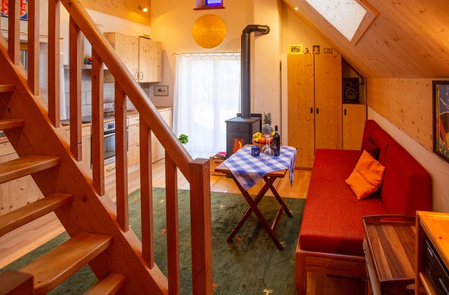 AMAROT-Tiny-Wohnstube-K&uuml;che-&Uuml;berblick, &copy; Andreas Falkinger