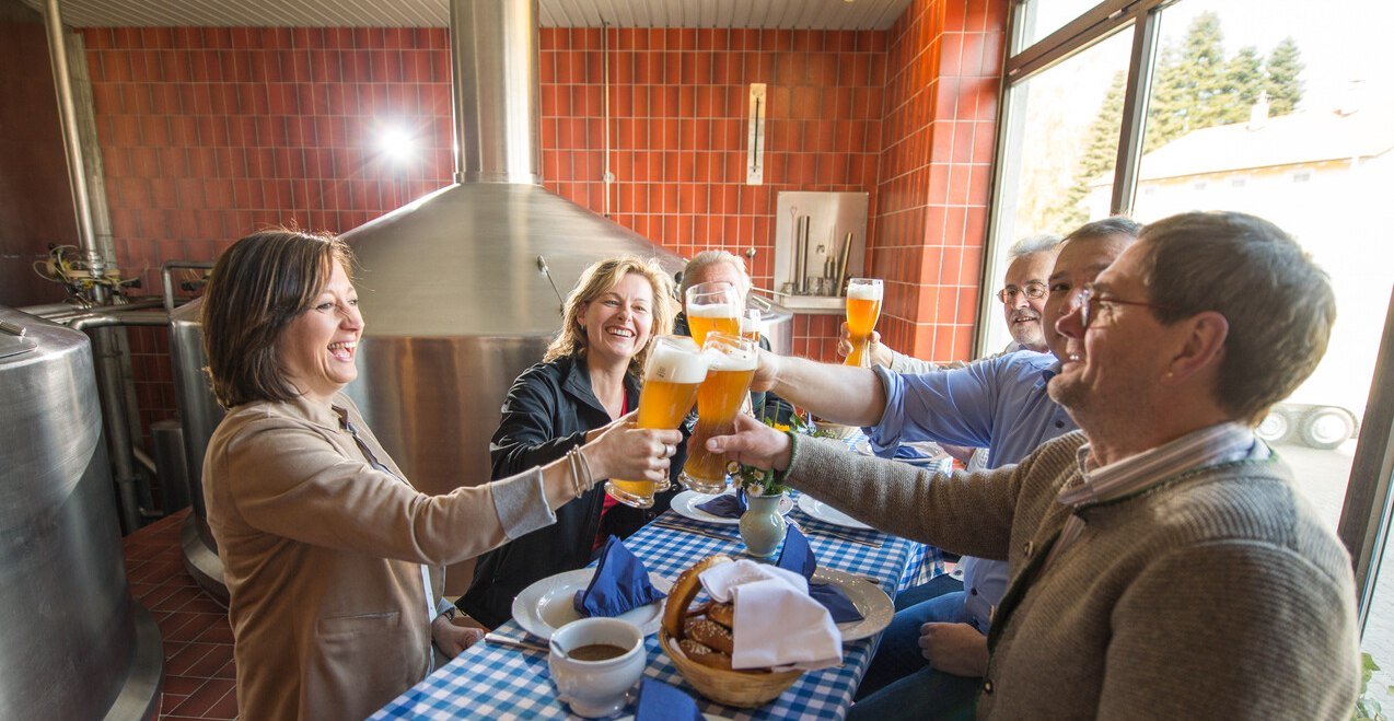 Weißbier-Probe in der Brauerei Leidmann in Unterneukirchen, © Inn-Salzach Tourismus