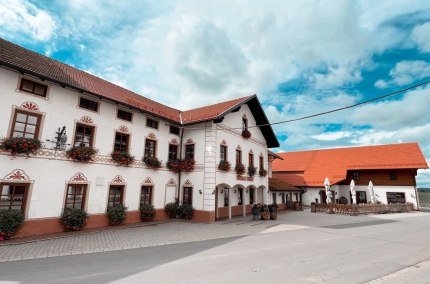 Gasthaus Stoiber Buchbach Außenansicht, © Gasthaus Stoiber