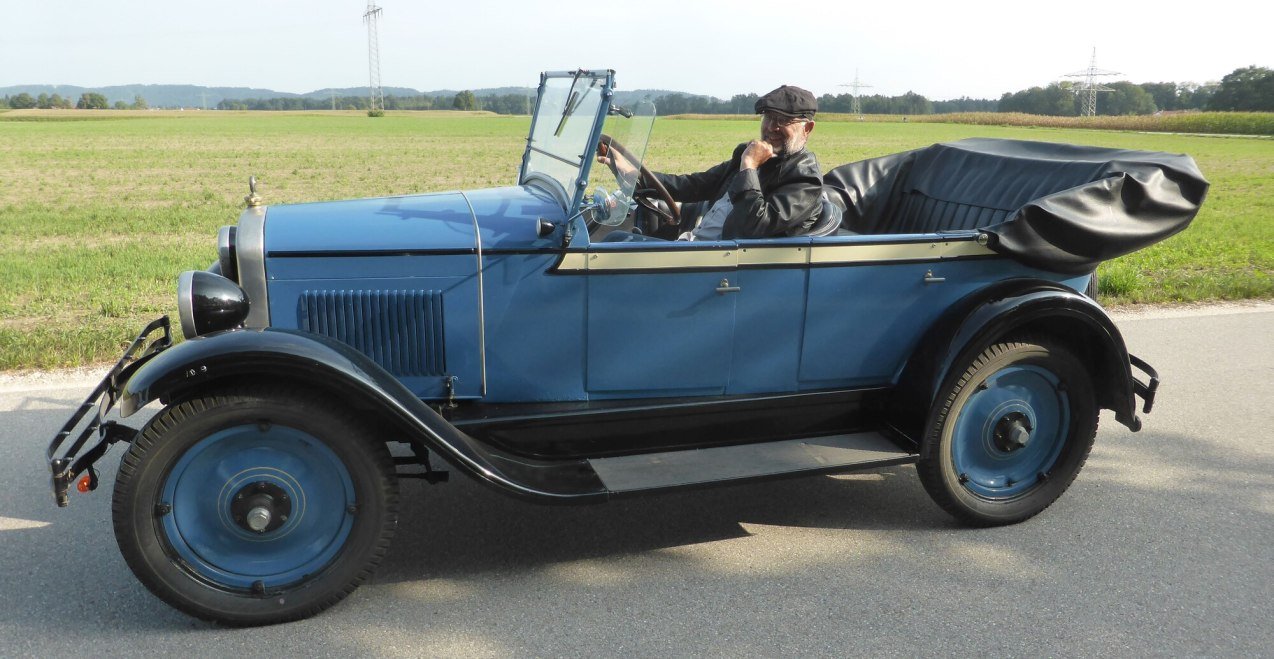 Oldtimer mit Fahrer, © F. X.  Bruckner GbR