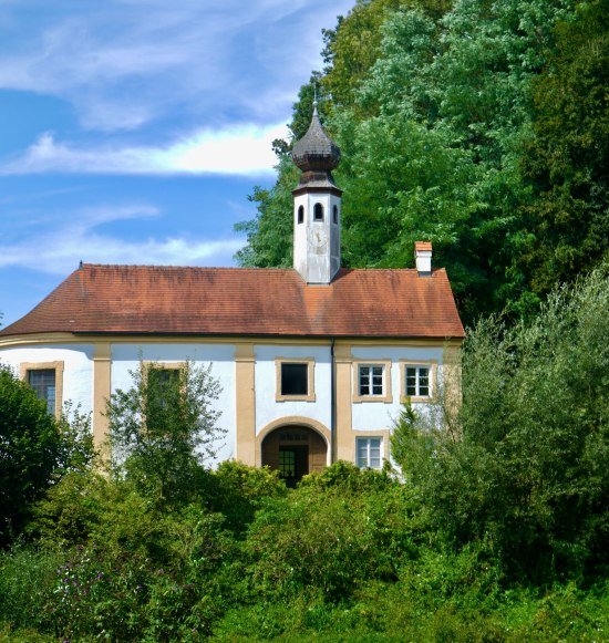 Klause Engfurt umgeben von Natur, &copy; Maria Vogl-Reichenspurner