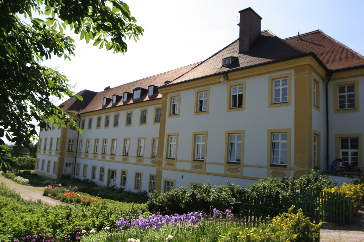 Das Kloster Zangberg mit Garten, © Landratsamt Mühldorf a. Inn