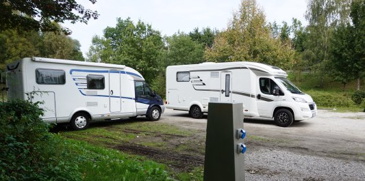 Wohnmobile auf Stellplatz, © Inn-Salzach Tourismus