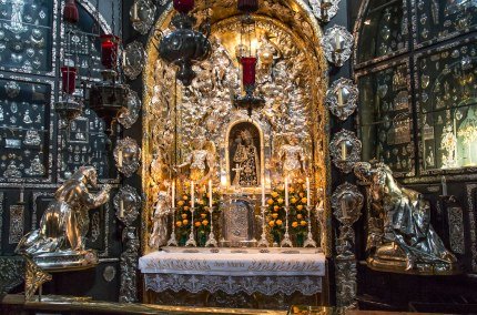 Die Schwarze Madonna in der Gnadenkapelle zu Alt&ouml;tting, &copy; Inn-Salzach Tourismus